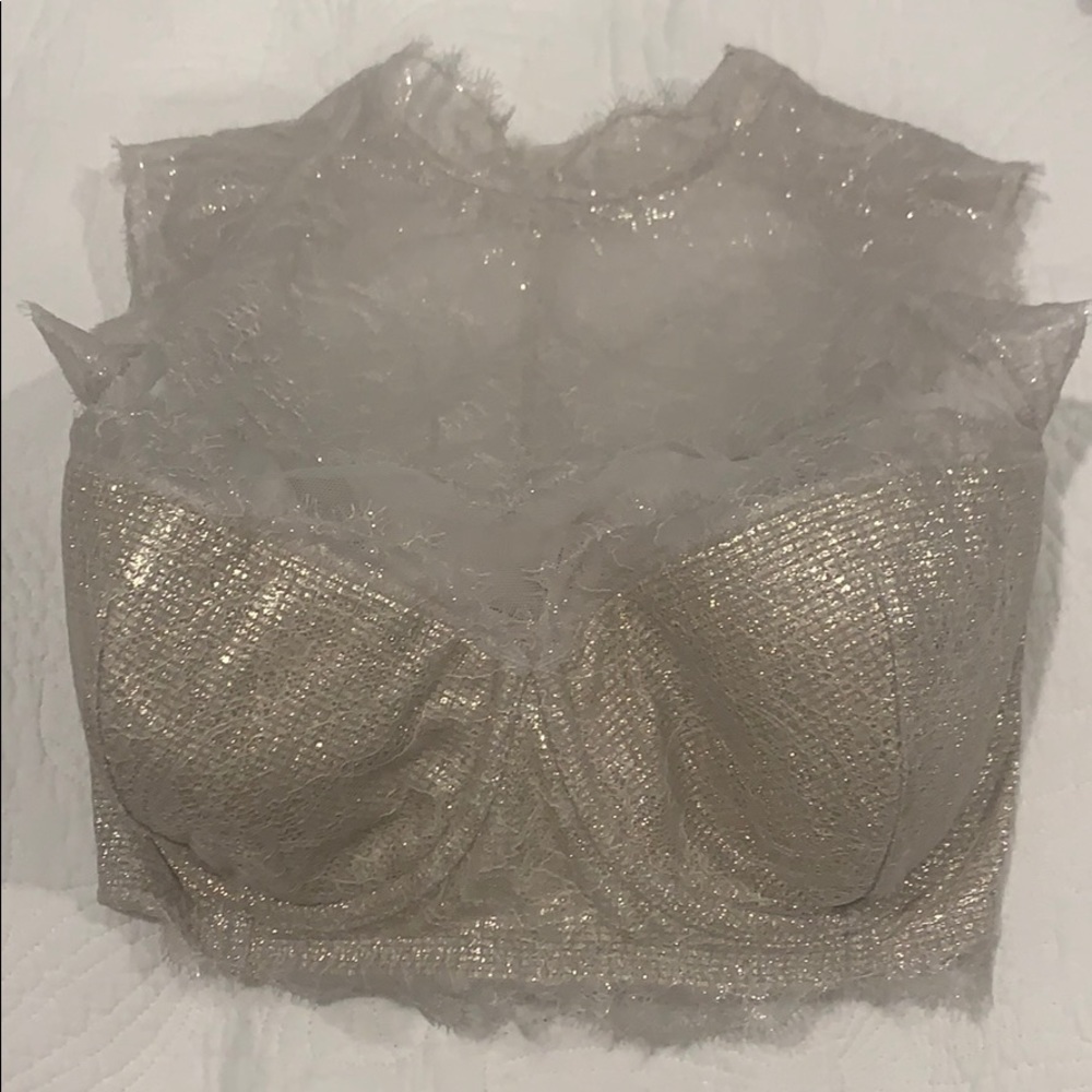 NWT Chantilly Lace High Neck Bra